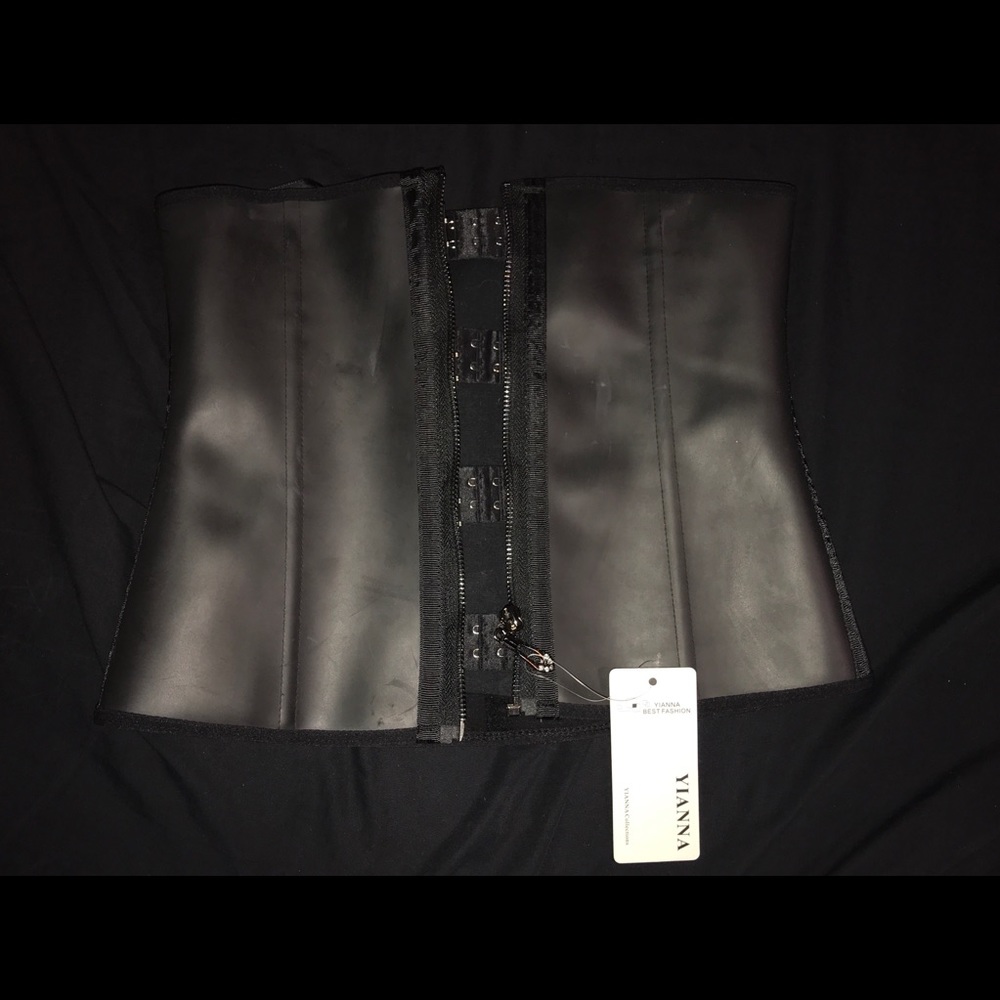Waist Trainer!! ⌛️